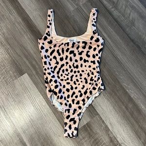 Princess polly leopard bodysuit
